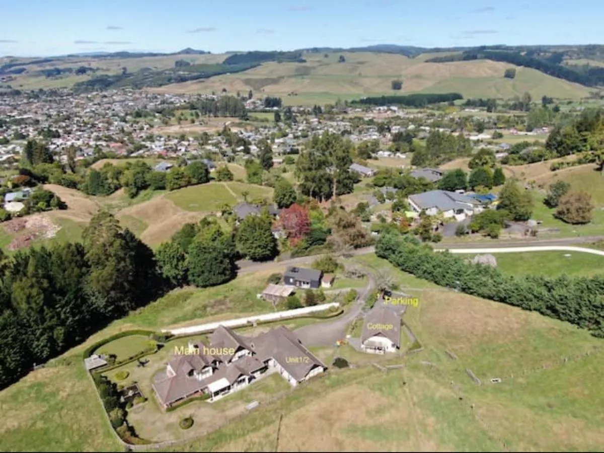 Skyline Mountain View Lodge Up To 16 People Rotorua 0*,