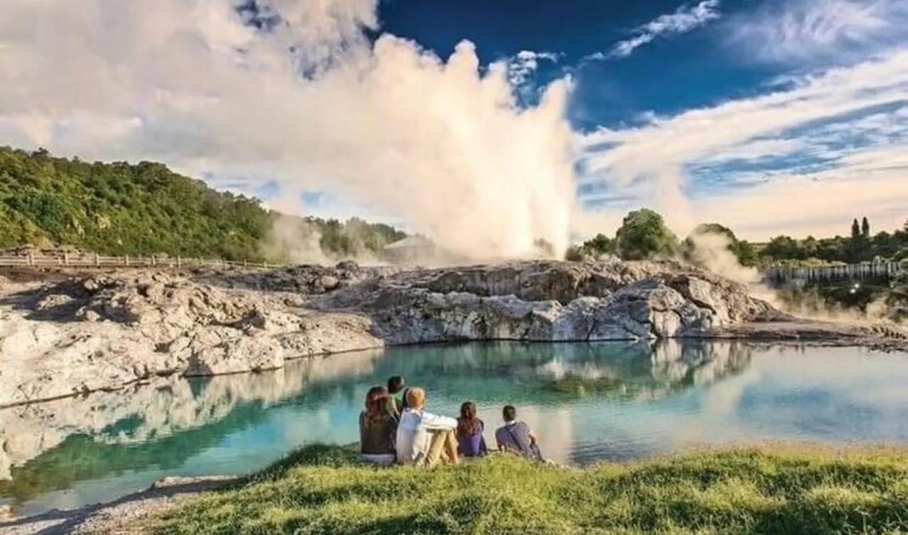 Skyline Mountain View Lodge Up To 16 People Rotorua New Zealand